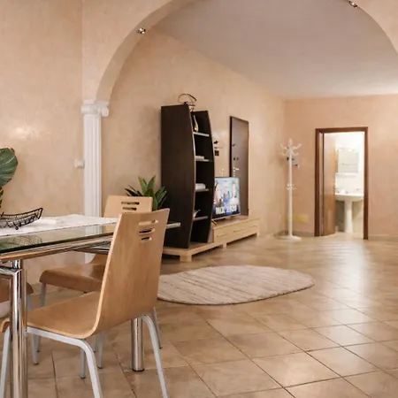 Διαμέρισμα Hana's